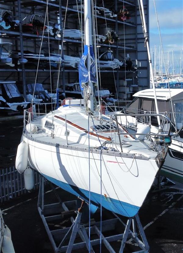 Seamaster 925 For Sale From Seakers Yacht Brokers